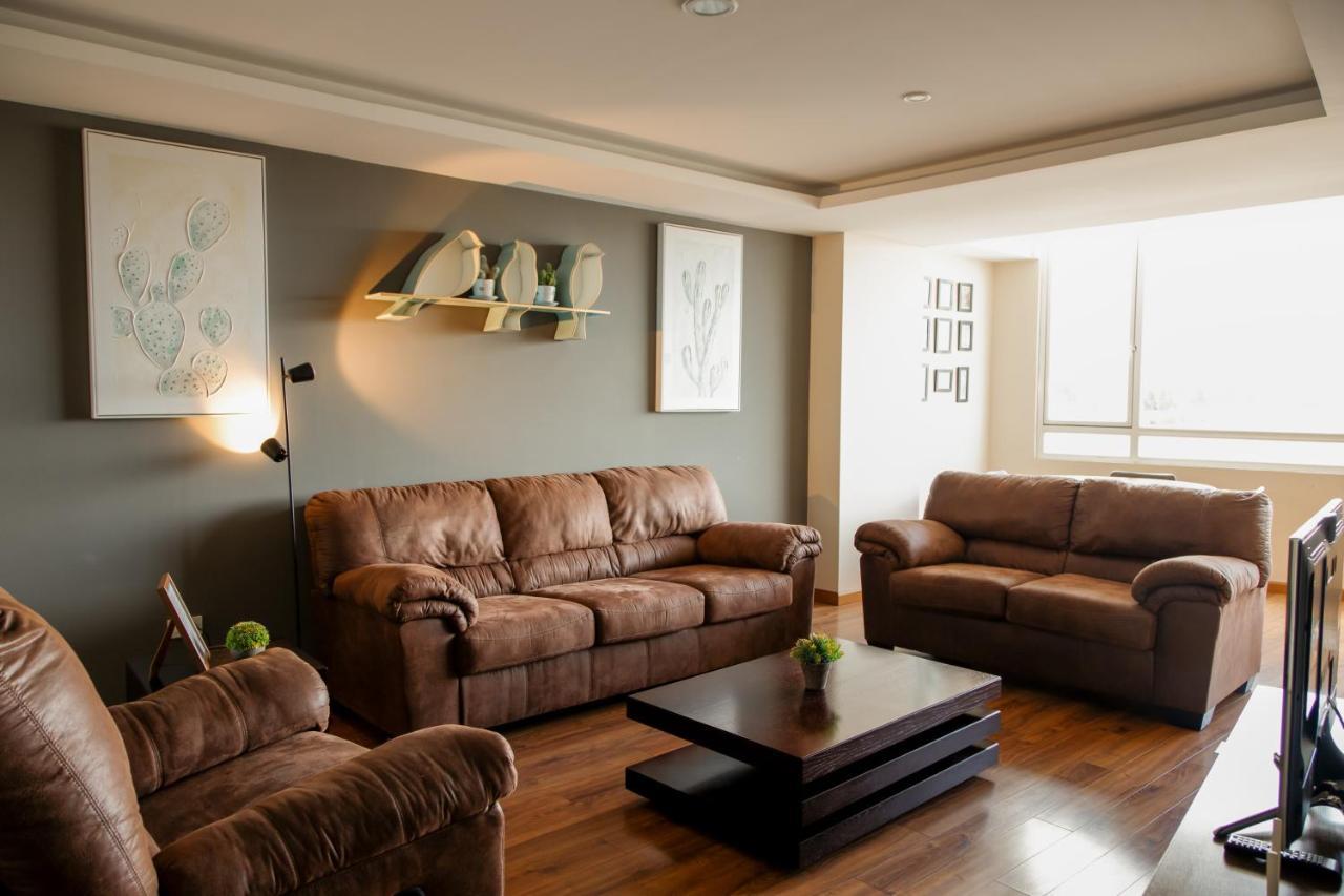 Ferienwohnung Wanderlot - Departamento Leganza - Penthouse Lujoso Riobamba Exterior foto