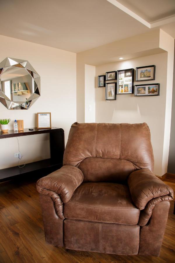 Ferienwohnung Wanderlot - Departamento Leganza - Penthouse Lujoso Riobamba Exterior foto