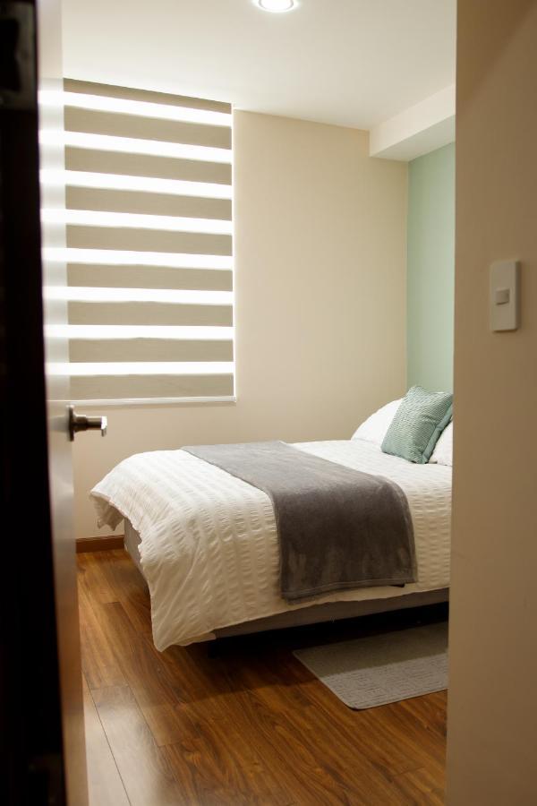 Ferienwohnung Wanderlot - Departamento Leganza - Penthouse Lujoso Riobamba Exterior foto
