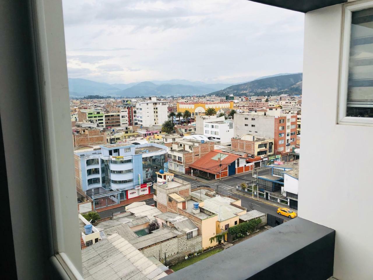 Ferienwohnung Wanderlot - Departamento Leganza - Penthouse Lujoso Riobamba Exterior foto