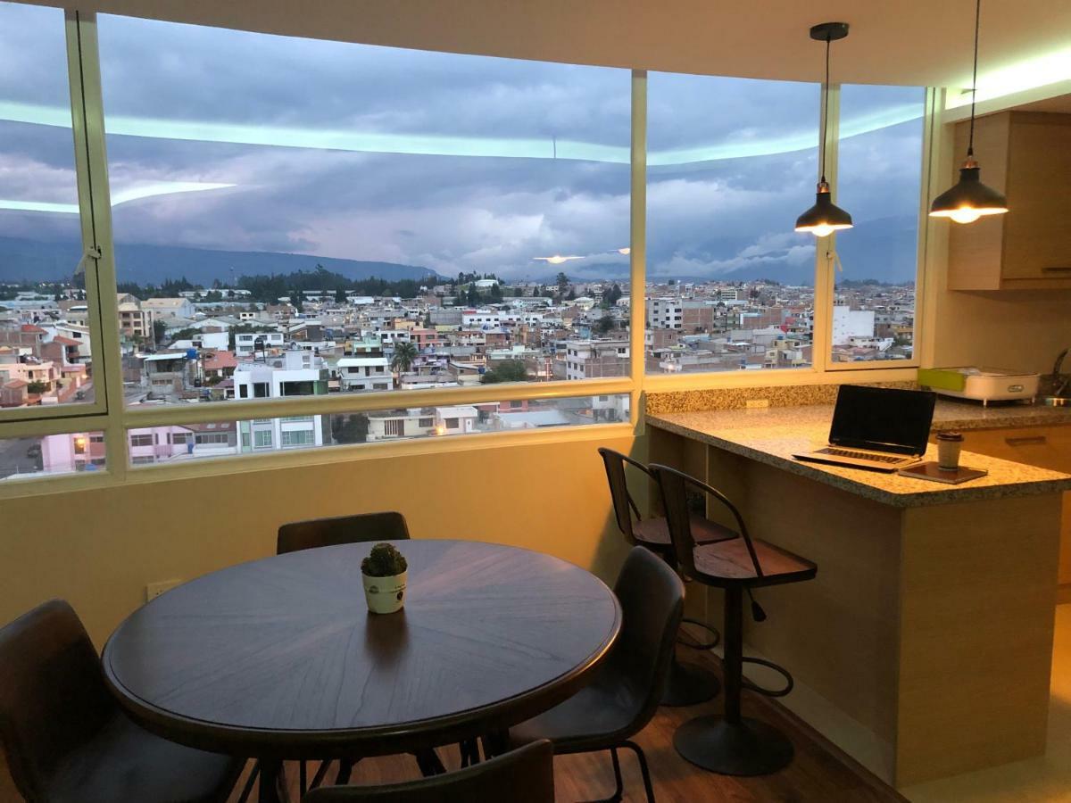 Ferienwohnung Wanderlot - Departamento Leganza - Penthouse Lujoso Riobamba Exterior foto